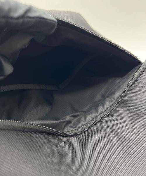 THE NORTH FACE（ザ ノース フェイス）THE NORTH FACE (ザ ノース フェイス) SHUTTLE DAYPACK SLIM グレーの古着・服飾アイテム