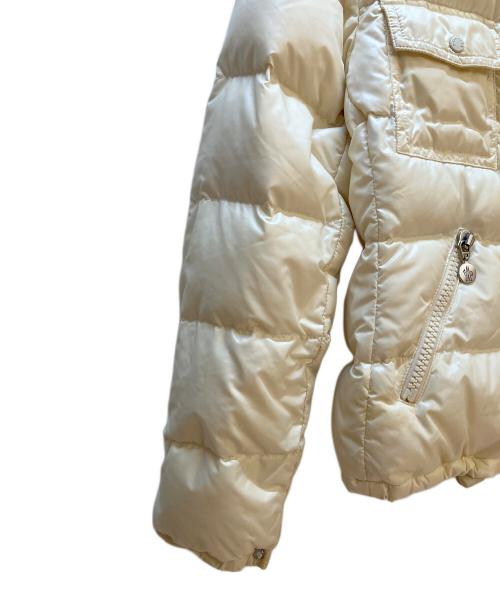 MONCLER（モンクレール）MONCLER (モンクレール) ダウンジャケット アイボリーの古着・服飾アイテム