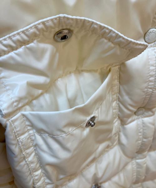 MONCLER（モンクレール）MONCLER (モンクレール) ダウンジャケット アイボリーの古着・服飾アイテム