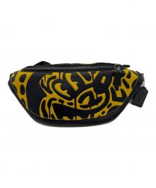 COACH（コーチ）の古着「ショルダーバッグ」｜イエロー×ブラック