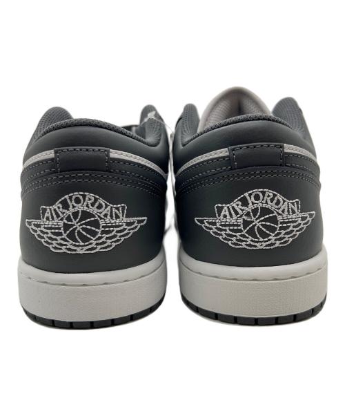 NIKE（ナイキ）NIKE (ナイキ) ローカットスニーカー/NIKE AIR JORDAN 1 LOW iron grey/summit wht 553558-044 グレー サイズ:28.5cmの古着・服飾アイテム
