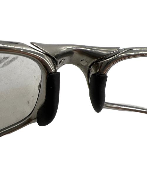 OAKLEY（オークリー）OAKLEY (オークリー) サングラス シルバーの古着・服飾アイテム