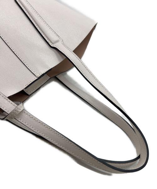 GIANNI CHIARINI（ジャンニ キアリーニ）GIANNI CHIARINI (ジャンニ キアリーニ) ポーチ付トートバッグ ホワイトの古着・服飾アイテム
