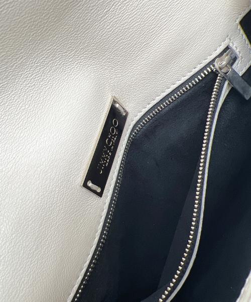 JIMMY CHOO（ジミーチュウ）JIMMY CHOO (ジミーチュウ) クラッチバッグ アイボリーの古着・服飾アイテム
