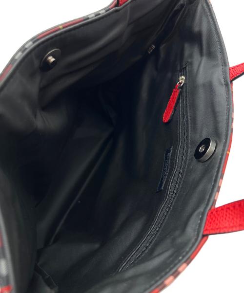 BURBERRY LONDON（バーバリーロンドン）BURBERRY LONDON (バーバリーロンドン) ハンドバッグ レッドの古着・服飾アイテム