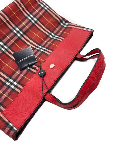 BURBERRY LONDON（バーバリーロンドン）BURBERRY LONDON (バーバリーロンドン) ハンドバッグ レッドの古着・服飾アイテム