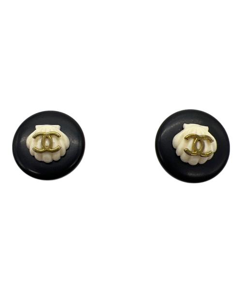 CHANEL（シャネル）CHANEL (シャネル) イヤリング/ココマーク ブラックホワイト･シェル ブラックの古着・服飾アイテム