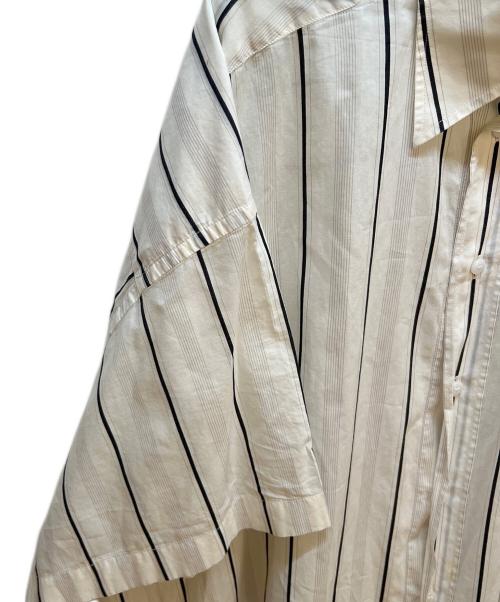 Maison Margiela（メゾンマルジェラ）Maison Margiela (メゾンマルジェラ) 長袖シャツ ホワイト×ブラック サイズ:XSの古着・服飾アイテム