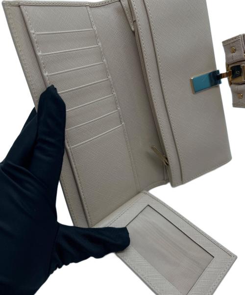 Salvatore Ferragamo（サルヴァトーレ フェラガモ）Salvatore Ferragamo (サルヴァトーレ フェラガモ) 長財布 ベージュ 未使用品の古着・服飾アイテム