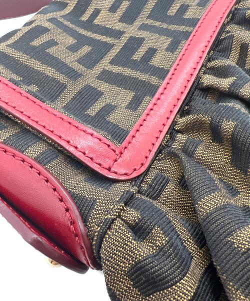 FENDI（フェンディ）FENDI (フェンディ) ハンドバッグ/ズッカ ブラウン×レッドの古着・服飾アイテム