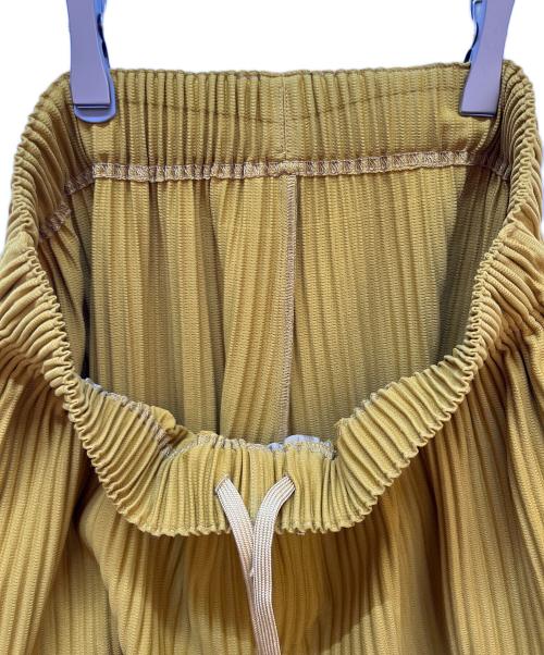 ISSEY MIYAKE（イッセイミヤケ）ISSEY MIYAKE (イッセイミヤケ) イージーパンツ イエロー サイズ:Ｓの古着・服飾アイテム