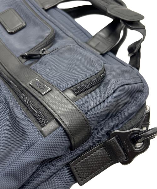 TUMI（トゥミ）TUMI (トゥミ) ビジネスバッグ ネイビーの古着・服飾アイテム