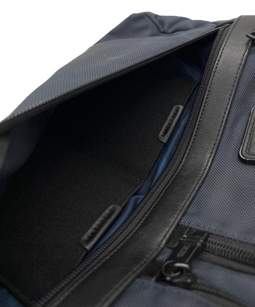 TUMI（トゥミ）TUMI (トゥミ) ビジネスバッグ ネイビーの古着・服飾アイテム