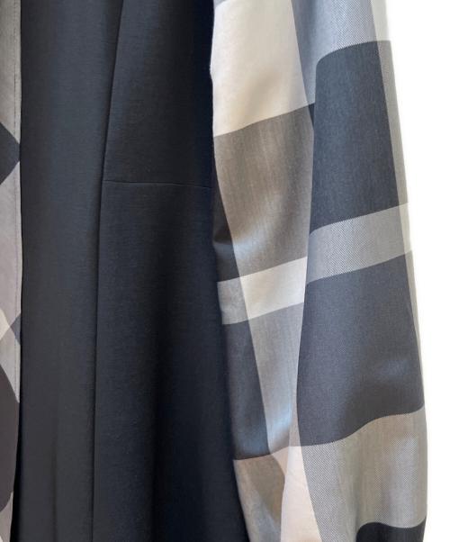 BLUE LABEL CRESTBRIDGE（ブルーレーベルクレストブリッジ）BLUE LABEL CRESTBRIDGE (ブルーレーベルクレストブリッジ) 長袖ワンピース ブラック サイズ:36の古着・服飾アイテム