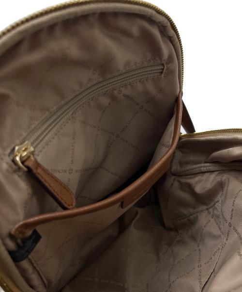 MICHAEL KORS（マイケルコース）MICHAEL KORS (マイケル・コース) リュック ホワイトの古着・服飾アイテム