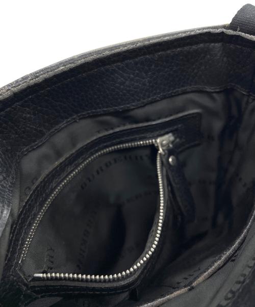 BURBERRY（バーバリー）BURBERRY (バーバリー) ショルダーバッグ ブラックの古着・服飾アイテム