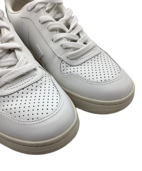 VEJA（ヴェジャ）VEJA (ヴェジャ) ローカットスニーカー ホワイト サイズ:25の古着・服飾アイテム