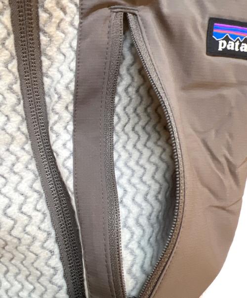 Patagonia（パタゴニア）Patagonia (パタゴニア) フリースジャケット ベージュ×ブラウン サイズ:L 未使用品の古着・服飾アイテム