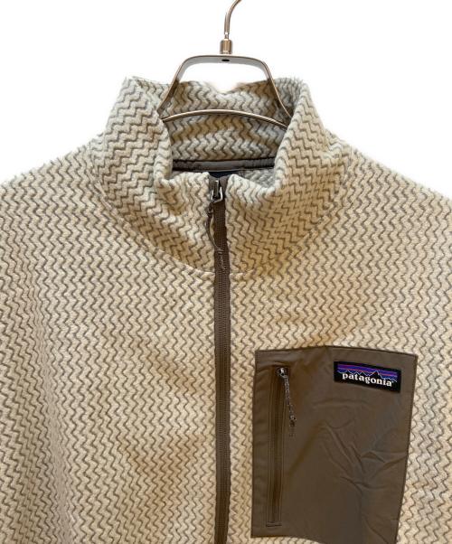 Patagonia（パタゴニア）Patagonia (パタゴニア) フリースジャケット ベージュ×ブラウン サイズ:L 未使用品の古着・服飾アイテム