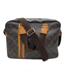 LOUIS VUITTON（ルイ ヴィトン）の古着「ショルダーバッグ」｜ブラウン