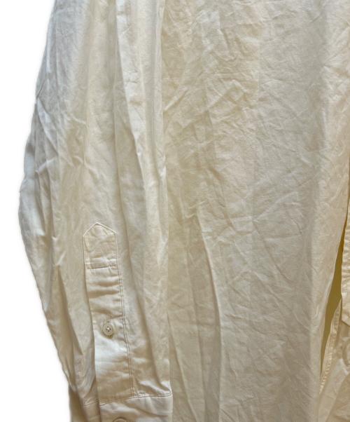 COMOLI（コモリ）COMOLI (コモリ) 長袖シャツ アイボリーの古着・服飾アイテム