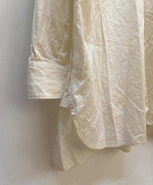 COMOLI（コモリ）COMOLI (コモリ) 長袖シャツ アイボリーの古着・服飾アイテム