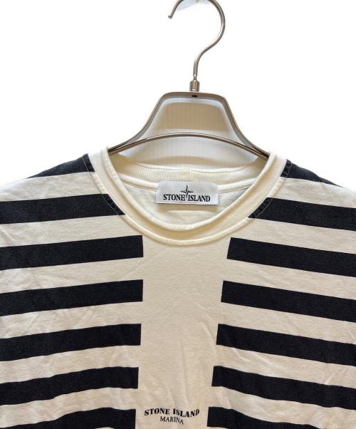 STONE ISLAND（ストーンアイランド）STONE ISLAND (ストーンアイランド) Tシャツ ホワイト×ブラック サイズ:Sの古着・服飾アイテム