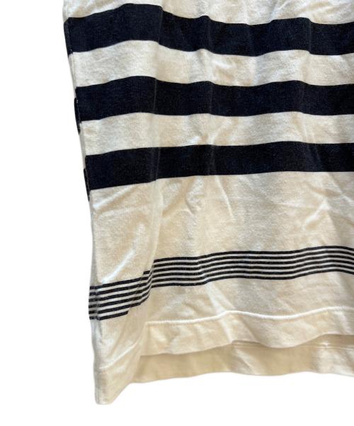 STONE ISLAND（ストーンアイランド）STONE ISLAND (ストーンアイランド) Tシャツ ホワイト×ブラック サイズ:Sの古着・服飾アイテム