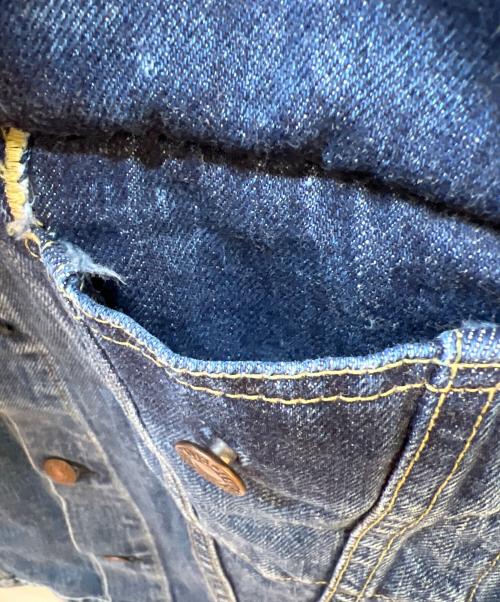 LEVI'S（リーバイス）LEVI'S (リーバイス) デニムジャケット インディゴ サイズ:42の古着・服飾アイテム
