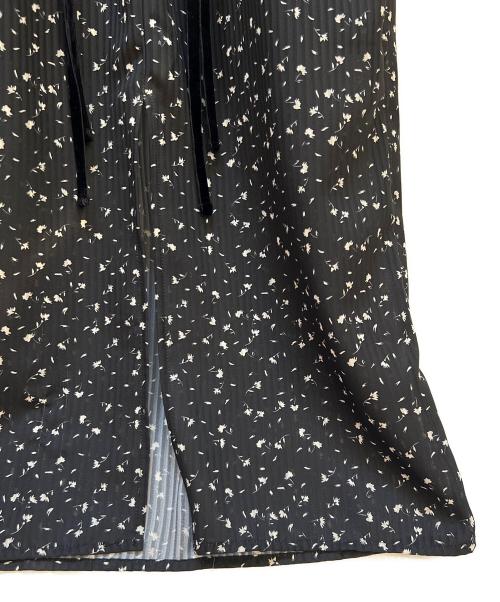 HER LIP TO（ハーリップトゥ）HER LIP TO (ハーリップトゥ) 長袖ワンピース ブラック×ホワイト サイズ:Sの古着・服飾アイテム