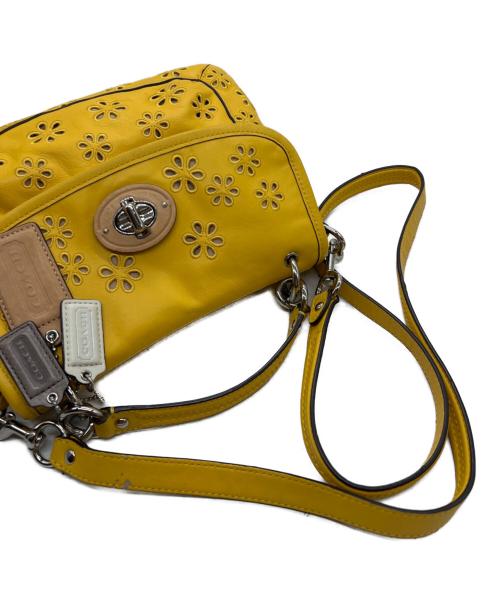 COACH（コーチ）COACH (コーチ) ショルダーバッグ イエローの古着・服飾アイテム