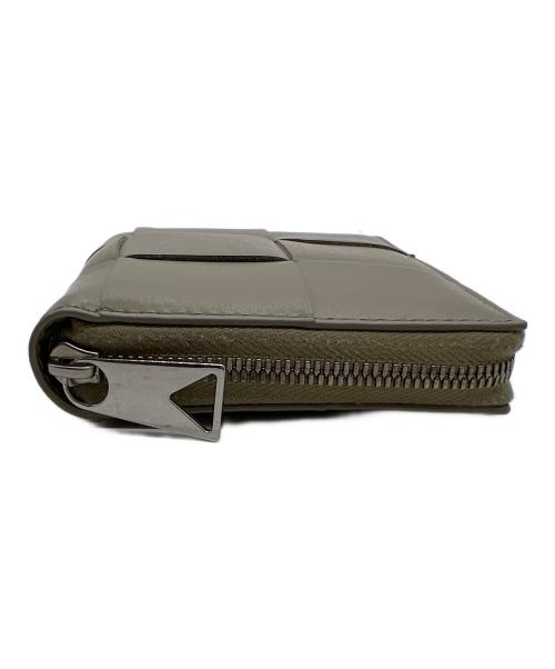 BOTTEGA VENETA（ボッテガベネタ）BOTTEGA VENETA (ボッテガベネタ) 2つ折り財布/マキシイントレチャート カーキの古着・服飾アイテム