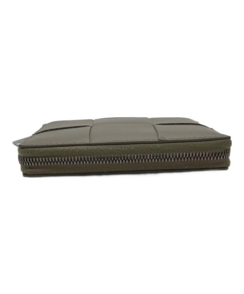 BOTTEGA VENETA（ボッテガベネタ）BOTTEGA VENETA (ボッテガベネタ) 2つ折り財布/マキシイントレチャート カーキの古着・服飾アイテム