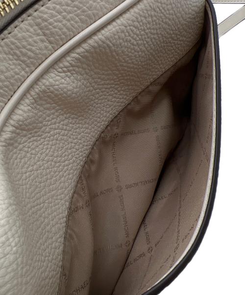 MICHAEL KORS（マイケルコース）MICHAEL KORS (マイケルコース) ショルダーバッグ アイボリーの古着・服飾アイテム