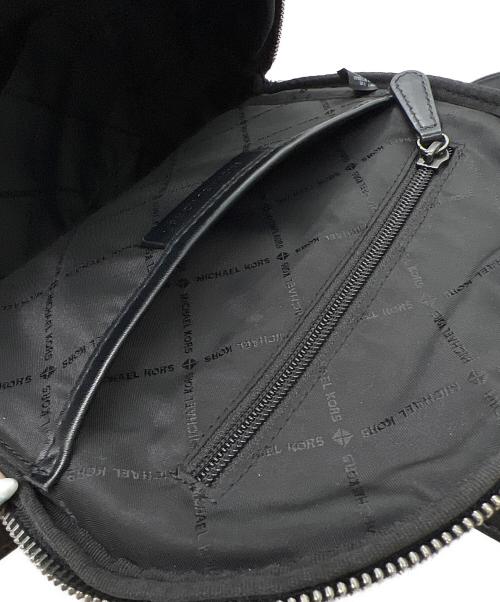 MICHAEL KORS（マイケルコース）MICHAEL KORS (マイケルコース) スタッズリュック ブラックの古着・服飾アイテム