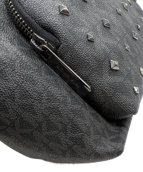 MICHAEL KORS（マイケルコース）MICHAEL KORS (マイケルコース) スタッズリュック ブラックの古着・服飾アイテム