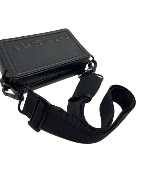 DIESEL（ディーゼル）DIESEL (ディーゼル) スクエアショルダーバッグ ブラックの古着・服飾アイテム