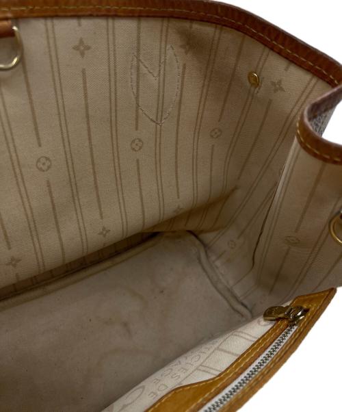 LOUIS VUITTON（ルイ ヴィトン）LOUIS VUITTON (ルイ ヴィトン) トートバッグ ホワイトの古着・服飾アイテム