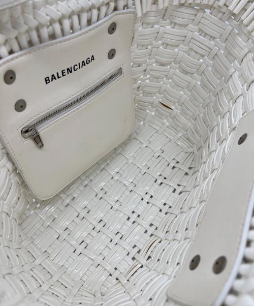 BALENCIAGA（バレンシアガ）BALENCIAGA (バレンシアガ) ビストロ XS BASKET BAG ホワイトの古着・服飾アイテム