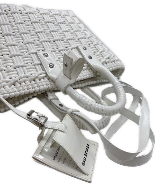 BALENCIAGA（バレンシアガ）BALENCIAGA (バレンシアガ) ビストロ XS BASKET BAG ホワイトの古着・服飾アイテム