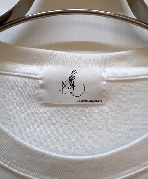 JOURNAL STANDARD（ジャーナルスタンダード）JOURNAL STANDARD (ジャーナルスタンダード) Tシャツ ホワイト サイズ:不明の古着・服飾アイテム