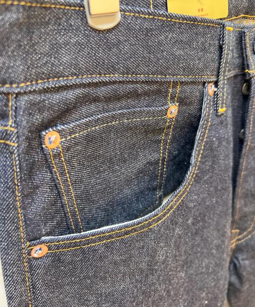 LEVI'S（リーバイス）LEVI'S (リーバイス) デニムパンツ インディゴ サイズ:W34 未使用品の古着・服飾アイテム