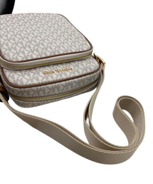 MICHAEL KORS（マイケルコース）MICHAEL KORS (マイケルコース) ショルダーバッグ ホワイト×ブラウンの古着・服飾アイテム