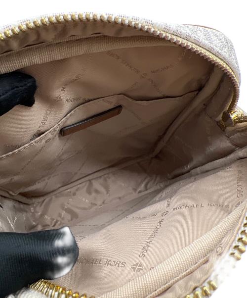 MICHAEL KORS（マイケルコース）MICHAEL KORS (マイケルコース) ショルダーバッグ ホワイト×ブラウンの古着・服飾アイテム