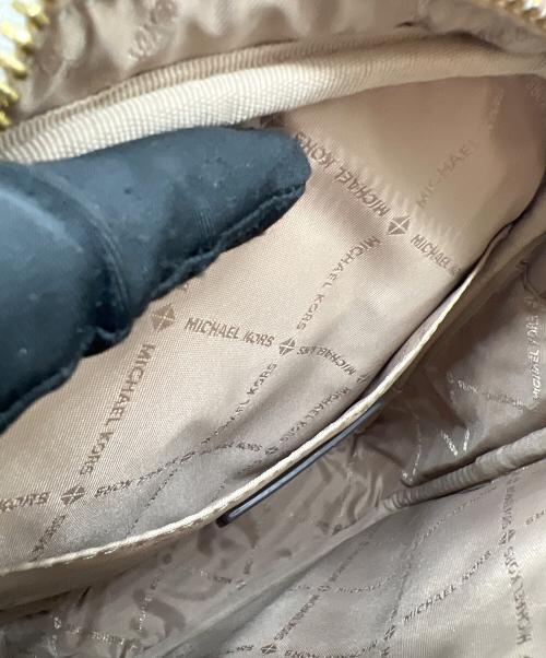 MICHAEL KORS（マイケルコース）MICHAEL KORS (マイケルコース) ショルダーバッグ ホワイト×ブラウンの古着・服飾アイテム