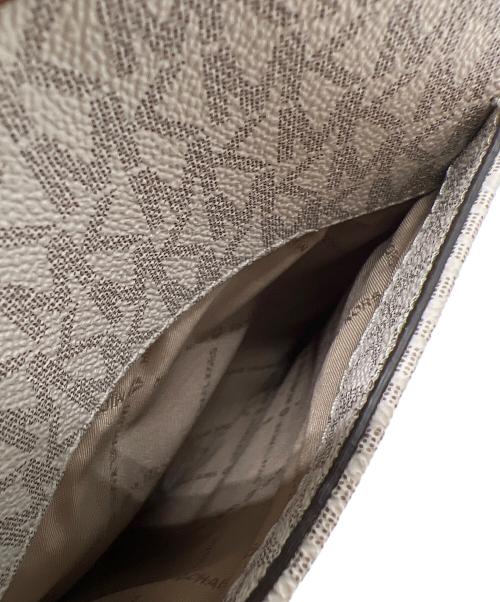 MICHAEL KORS（マイケルコース）MICHAEL KORS (マイケルコース) ショルダーバッグ ホワイト×ブラウンの古着・服飾アイテム