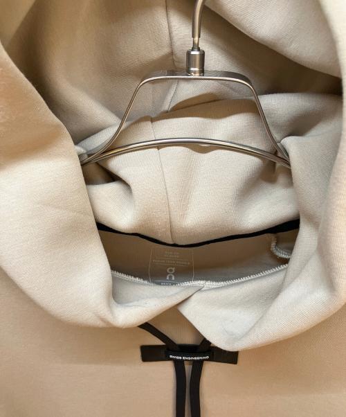 on（オン）on (オン) Focus Tech Hoodie ベージュ サイズ:Lの古着・服飾アイテム