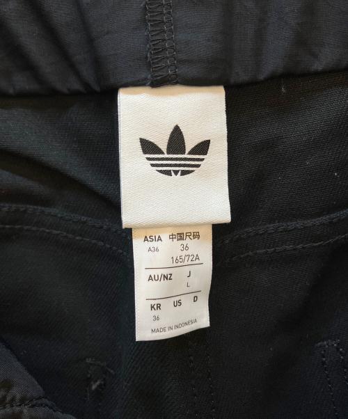 adidas（アディダス）adidas (アディダス) ファイヤーバードユーティリティジョーツ ブラック サイズ:L 未使用品の古着・服飾アイテム