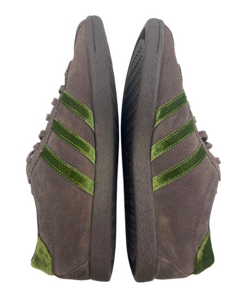 adidas（アディダス）adidas (アディダス) ローカットスニーカー ブラウン×グリーン サイズ:27の古着・服飾アイテム