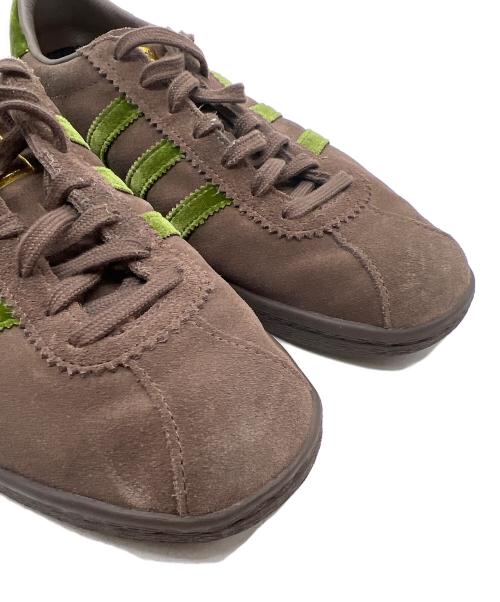 adidas（アディダス）adidas (アディダス) ローカットスニーカー ブラウン×グリーン サイズ:27の古着・服飾アイテム